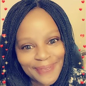 Meet your Posher, Carolyn